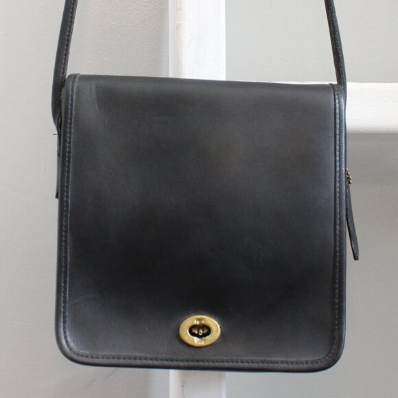 Coach VTG 80s Black Leather Compact Pouch Crossbody Bag Made in the USA 0135-596 - Picture 3 of 9